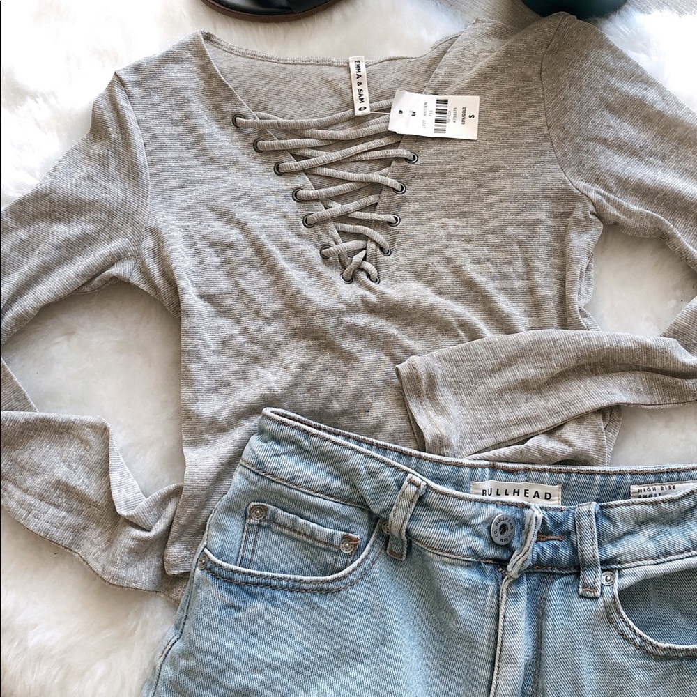 NWT! EMMA & SAM | LF Shimmer Cross Plunge Top XS/S